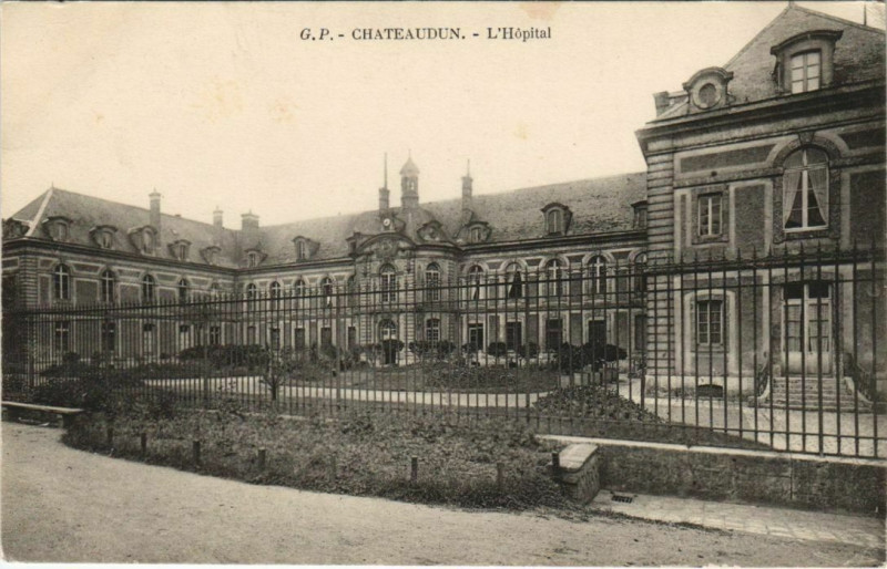 Carte postale ancienne Chateaudun - L'Hopital à Châteaudun