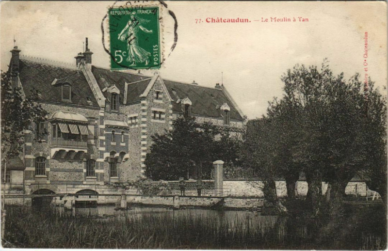 Carte postale ancienne Chateaudun - La Moulin a Tan à Châteaudun