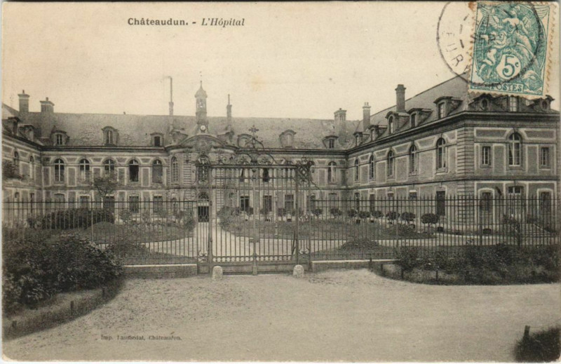 Carte postale ancienne Chateaudun - L'Hopital à Châteaudun
