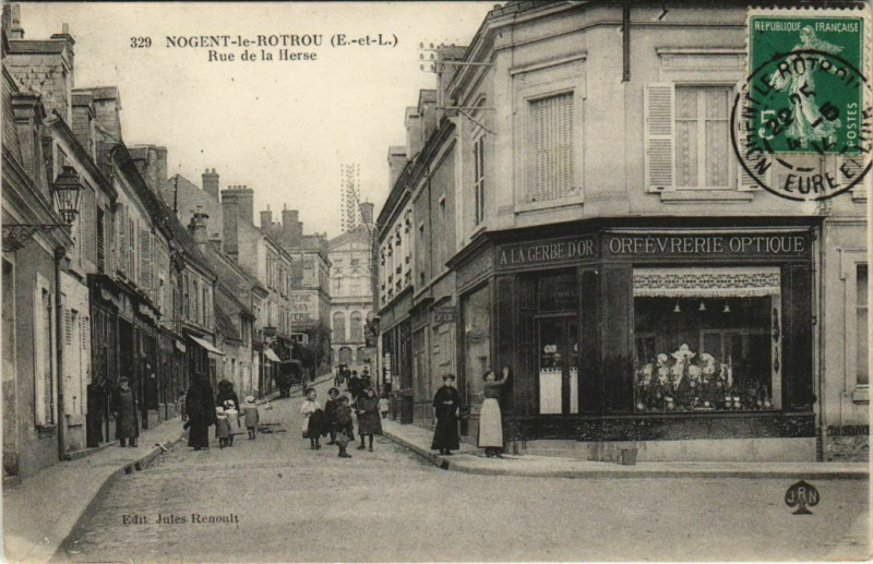 Carte postale ancienne Nogent-le-Rotrou - Rue de la Herse à Nogent-le-Rotrou