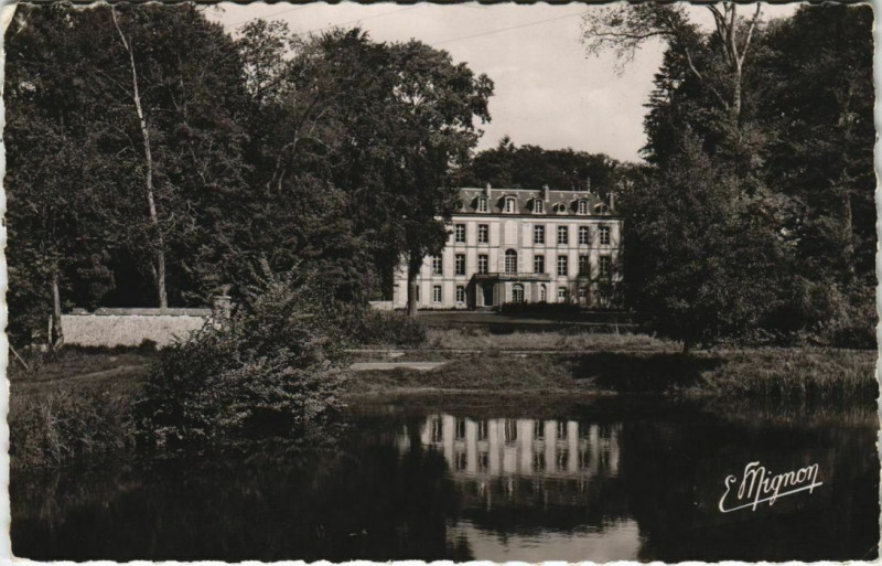 Carte postale ancienne Chaudon Paysage sur l'Eure au Chateau de Mormoulins à Chaudon