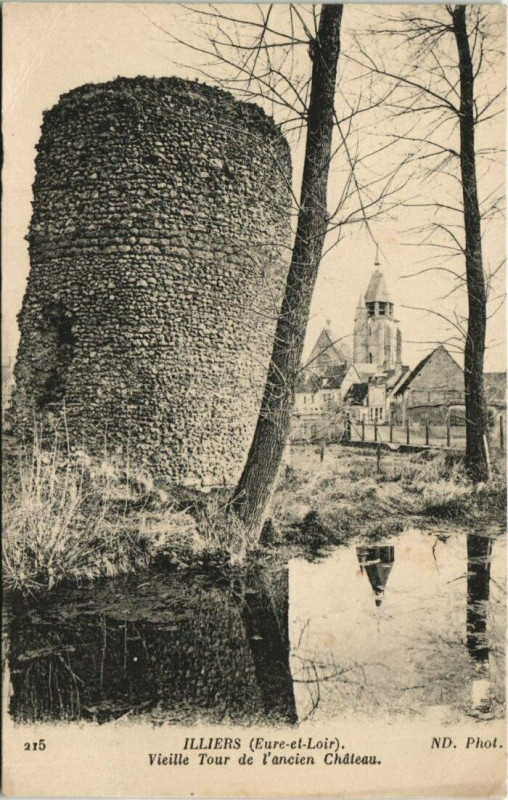 Carte postale ancienne Illiers Vieille Tpur de l'ancien Chateau
