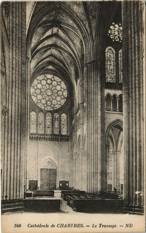 Carte postale ancienne Cathédrale de Chartres-Le Transept à Chartres