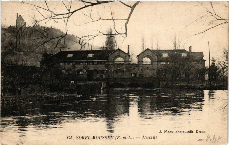 Carte postale ancienne Sorel-Moussel - L'usine à Sorel-Moussel