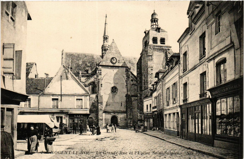 Carte postale ancienne Nogent-le-Roi - La Grande-Rue et l'Eglise St-Sulpice à Nogent-le-Roi