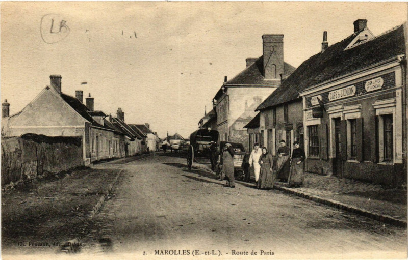 Carte postale ancienne Marolles - Route de Paris