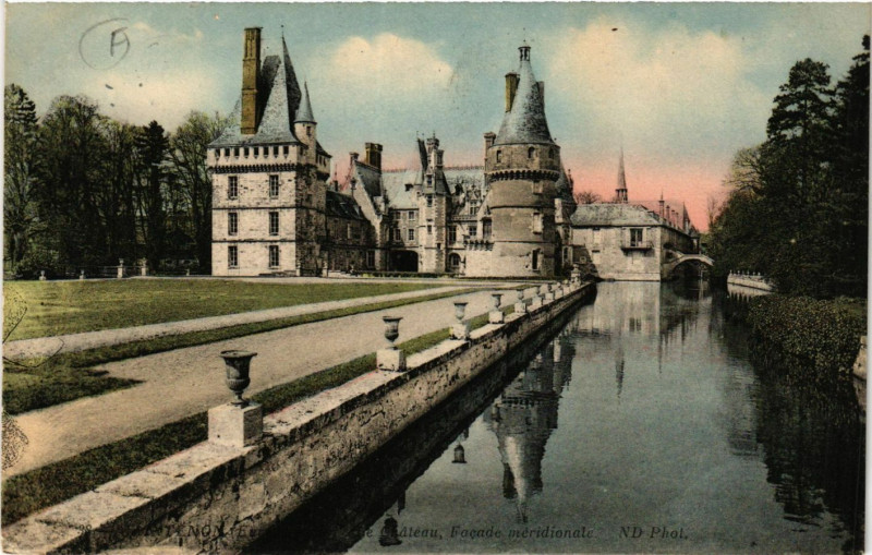 Carte postale ancienne Maintenon - Le Chateau - Facade Meridionale à Maintenon
