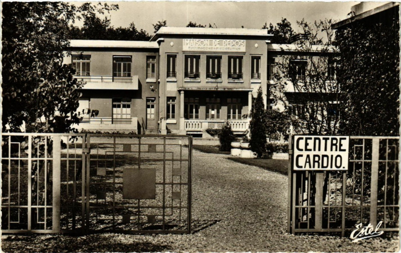 Carte postale ancienne Dreux - Le Centre - Cardio-Vasculaire à Dreux