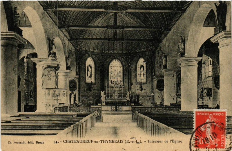 Carte postale ancienne Chateauneuf-en-Thymerais - Interieur de l'Eglise à Châteauneuf-en-Thymerais