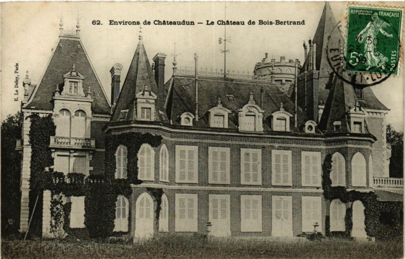 Carte postale ancienne Chateaudun - Environs - Le Chateau de Bois-Bertrand à Châteaudun