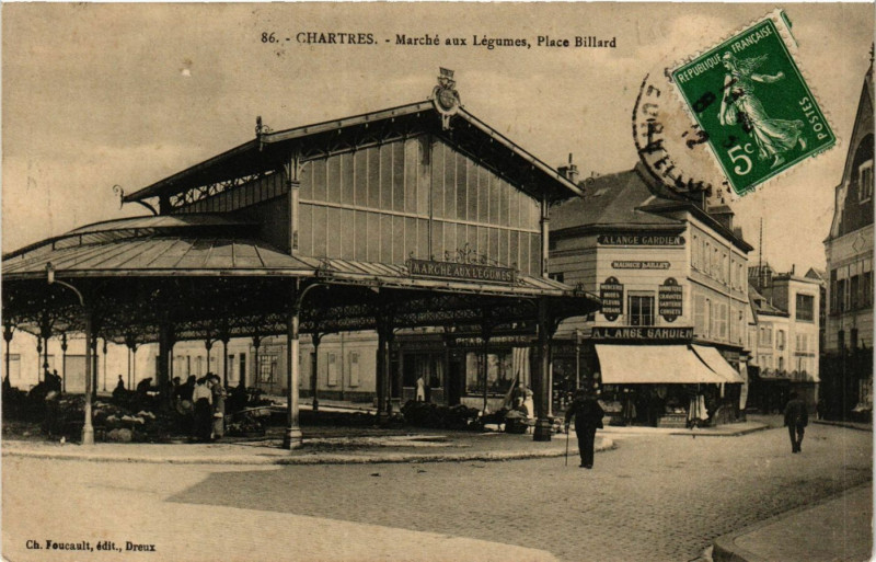 Carte postale ancienne Chartres - Marché aux Légumes - Place Billard à Chartres