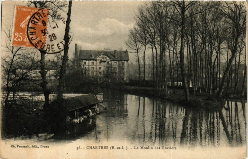 Carte postale ancienne Chartres - Le Moulin des Graviers à Chartres