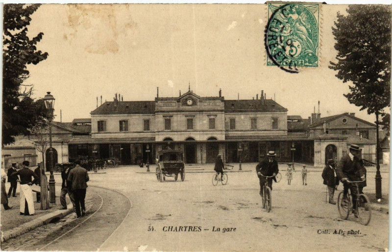 Carte postale ancienne Chartres - La Gare à Chartres
