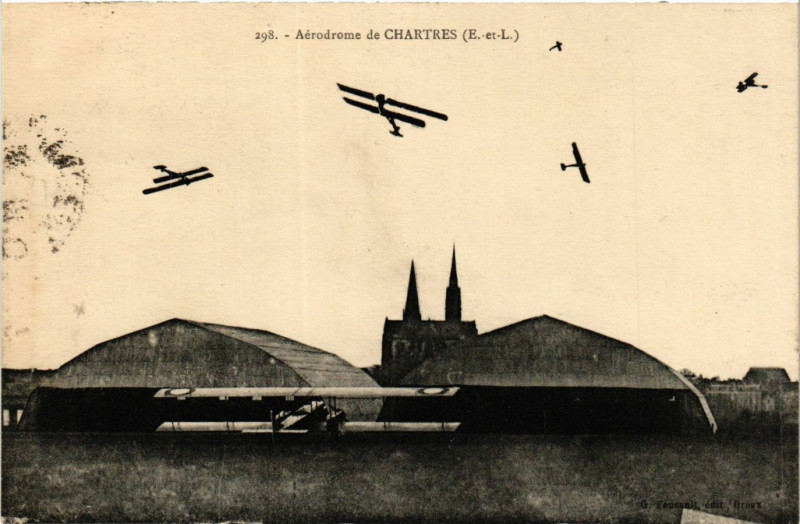 Carte postale ancienne Chartres - Aerodrome de Chartres à Chartres