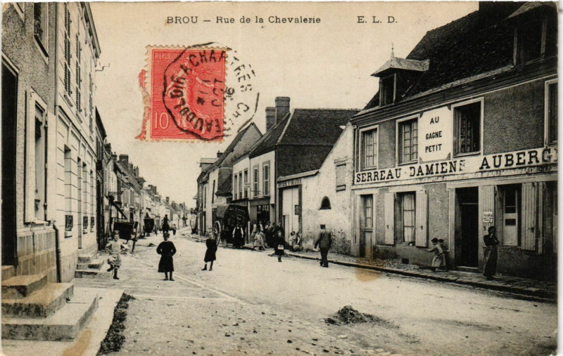 Carte postale ancienne Brou - Rue de la Chevalerie à Brou