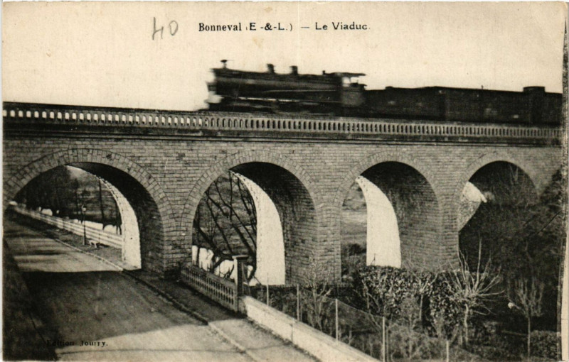 Carte postale ancienne Bonneval - Le Viaduc à Bonneval