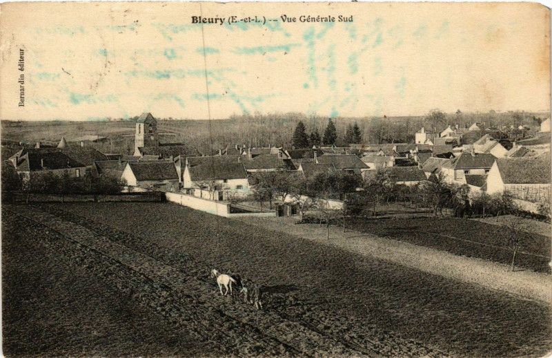 Carte postale ancienne Bleury - Vue générale Sud