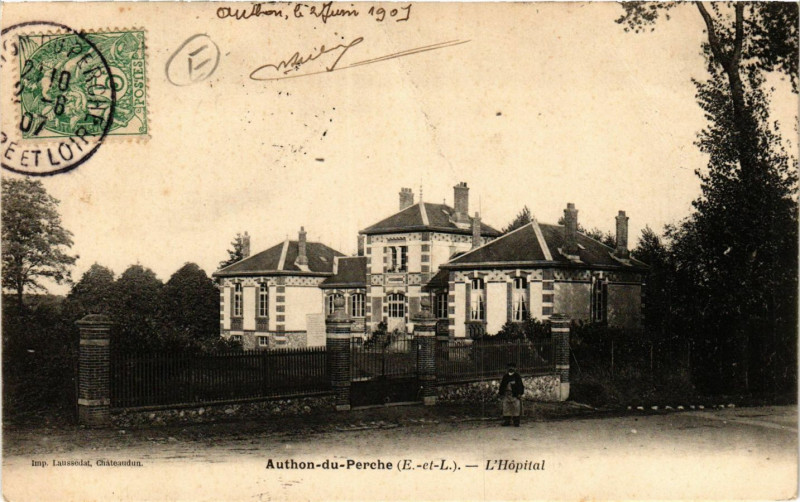 Carte postale ancienne Authon-du-Perche - L'Hopital à Authon-du-Perche