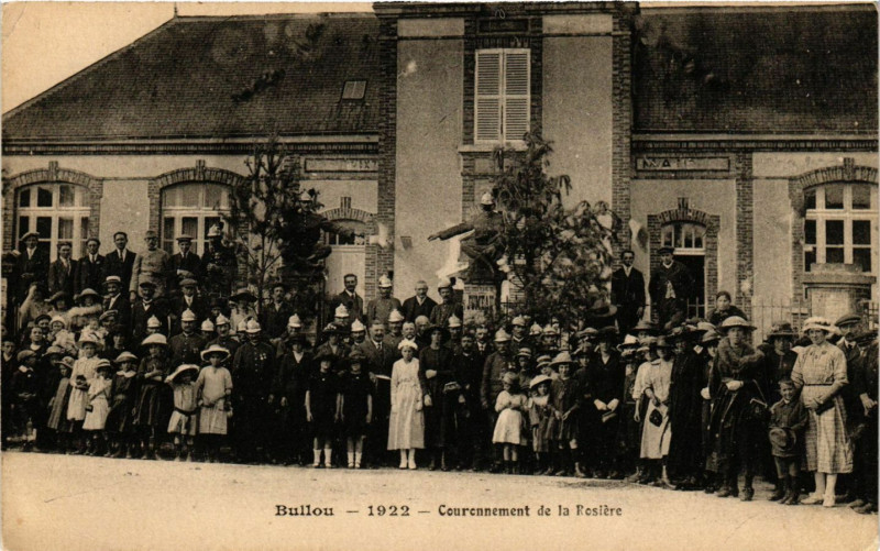 Carte postale ancienne Bullou - 1922 - Couronnement de la Rosiere