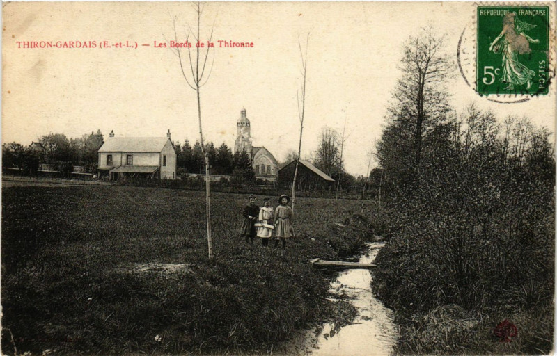 Carte postale ancienne Thiron Gardais - Les Bords à Thiron-Gardais