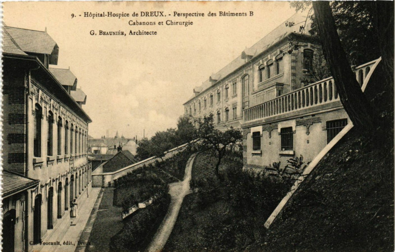 Carte postale ancienne Dreux - Cabanons et Chirurgie à Dreux