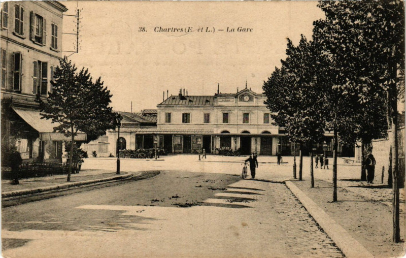 Carte postale ancienne Chartres - La Gare à Chartres