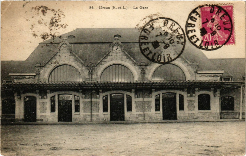 Carte postale ancienne Dreux - La Gare à Dreux