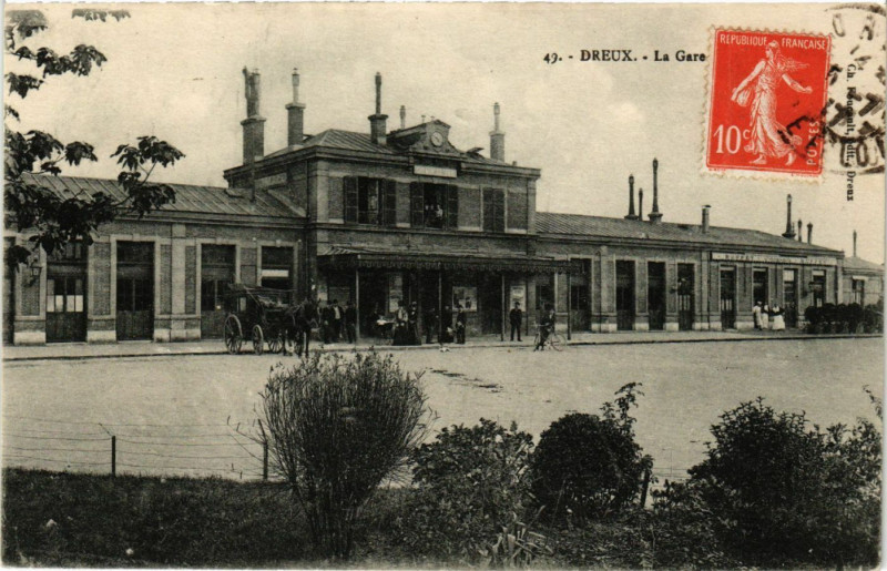Carte postale ancienne Dreux - La Gare à Dreux