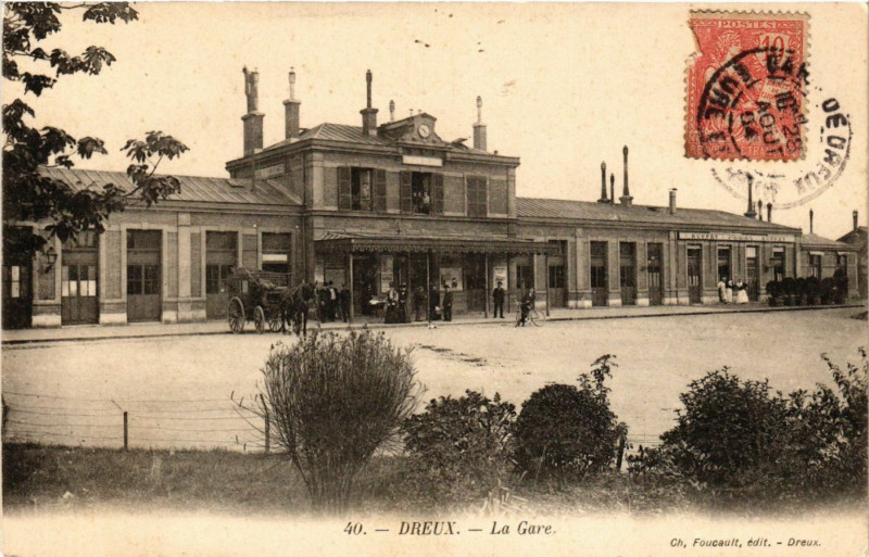 Carte postale ancienne Dreux - La Gare à Dreux