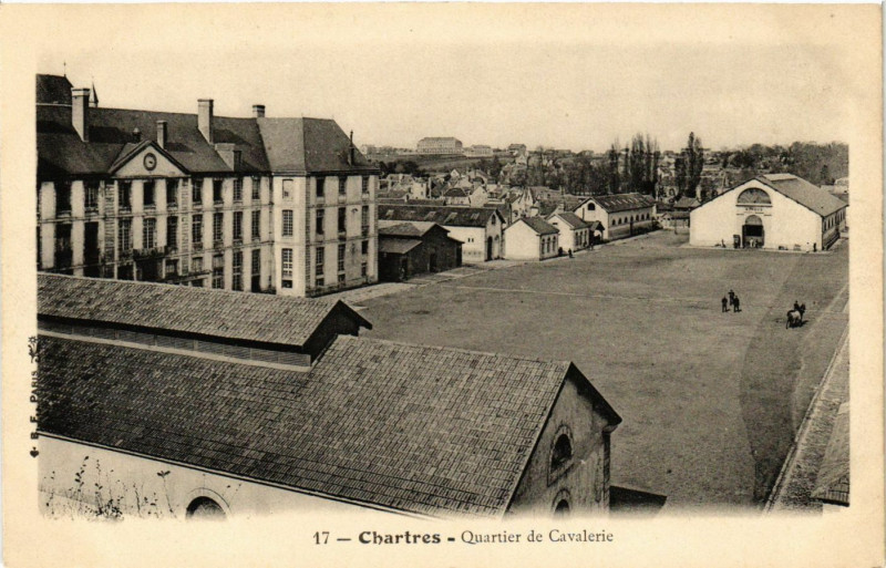 Carte postale ancienne Chartres - Quartier de Cavalerie à Chartres