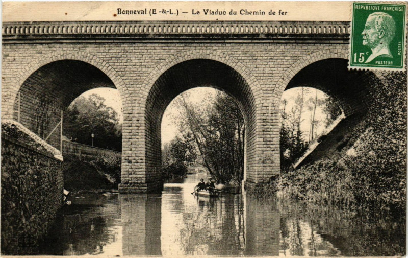 Carte postale ancienne Bonneval - Le Viaduc à Bonneval