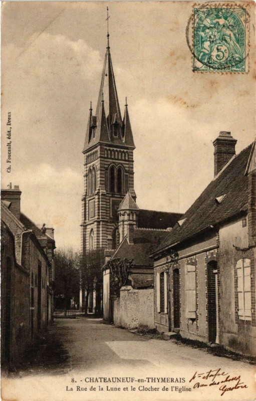 Carte postale ancienne Chateauneuf en Thymerais - La Rue de la Lune à Châteauneuf-en-Thymerais