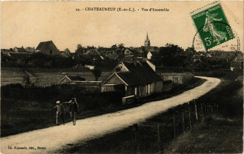 Carte postale ancienne Chateaneuf - Vue d'Ensemble