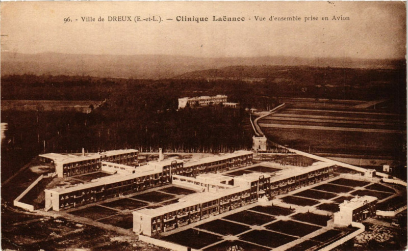 Carte postale ancienne Ville de Dreux - Clinique Laennee à Dreux