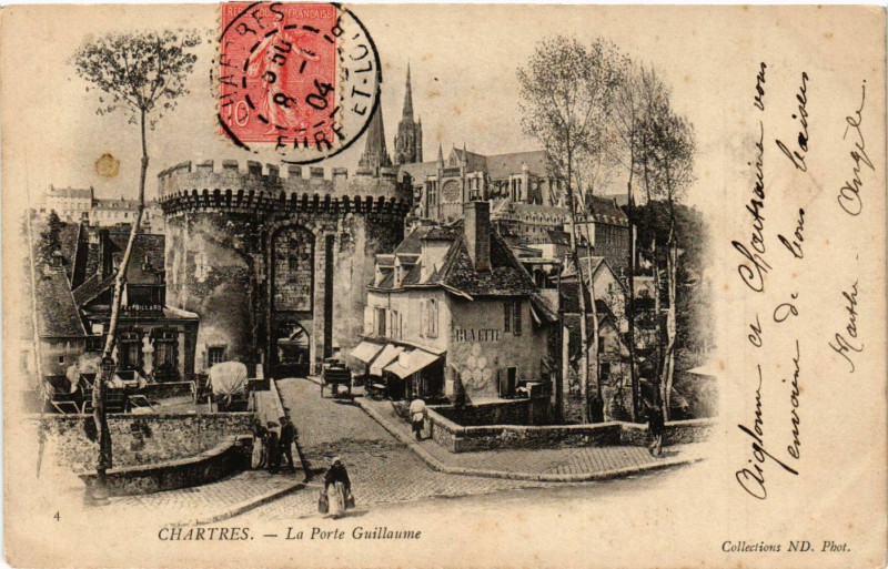 Carte postale ancienne Chartres - La Porte Guillaume à Chartres