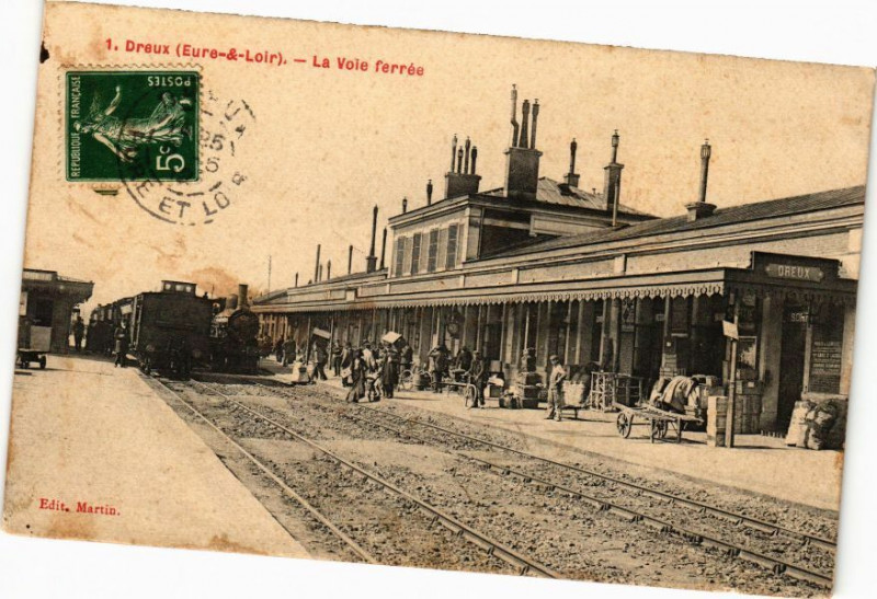 Carte postale ancienne Dreux - La Voie ferrée à Dreux