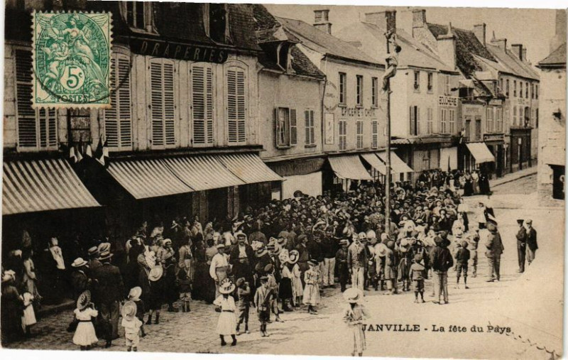 Carte postale ancienne Janville-La fete du Pays