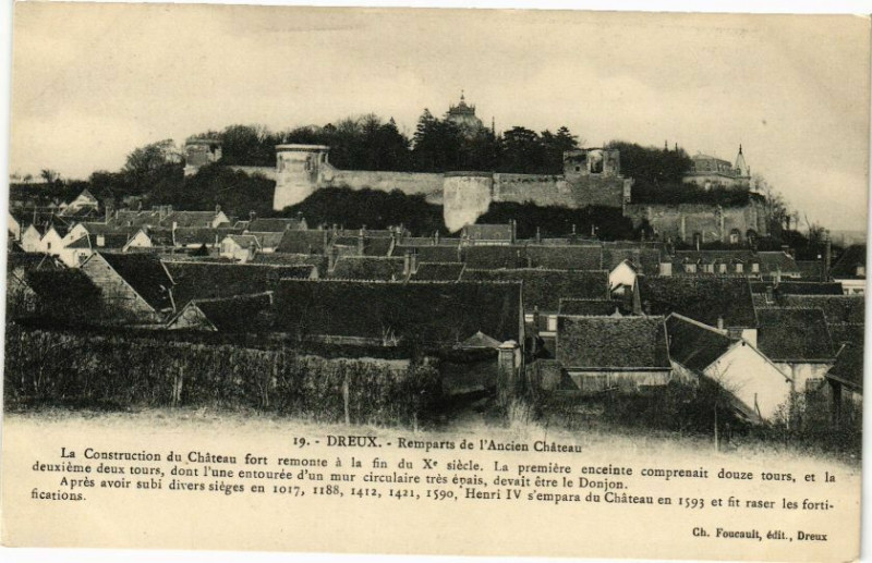 Carte postale ancienne Dreux-Remparts de l'Ancien Chateau à Dreux