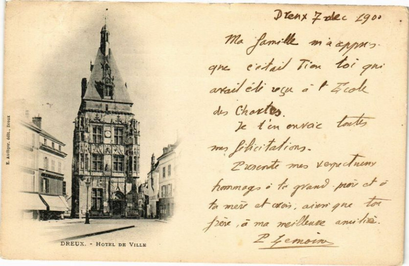 Carte postale ancienne Dreux-Hotel de Ville à Dreux