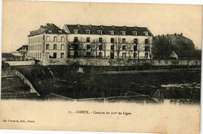 Carte postale ancienne Dreux-Caserne de Ligne à Dreux