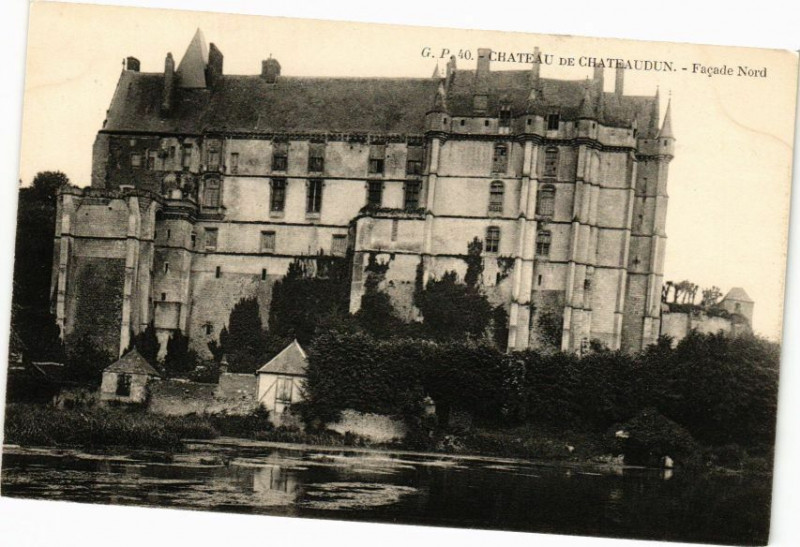 Carte postale ancienne Chateau de Chateaudun-Facade Nord