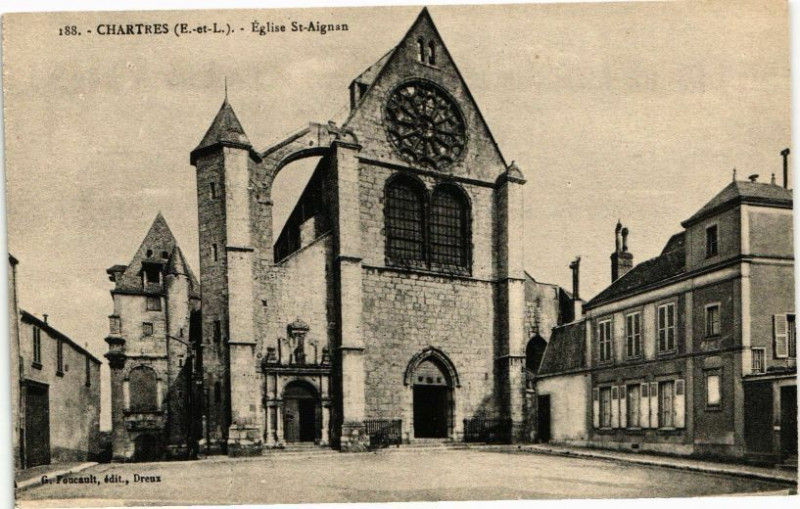 Carte postale ancienne Chartres - Eglise St-Aignan à Chartres