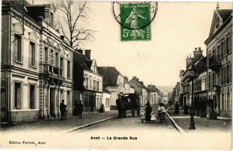 Carte postale ancienne Anet-La Grande Rue à Anet