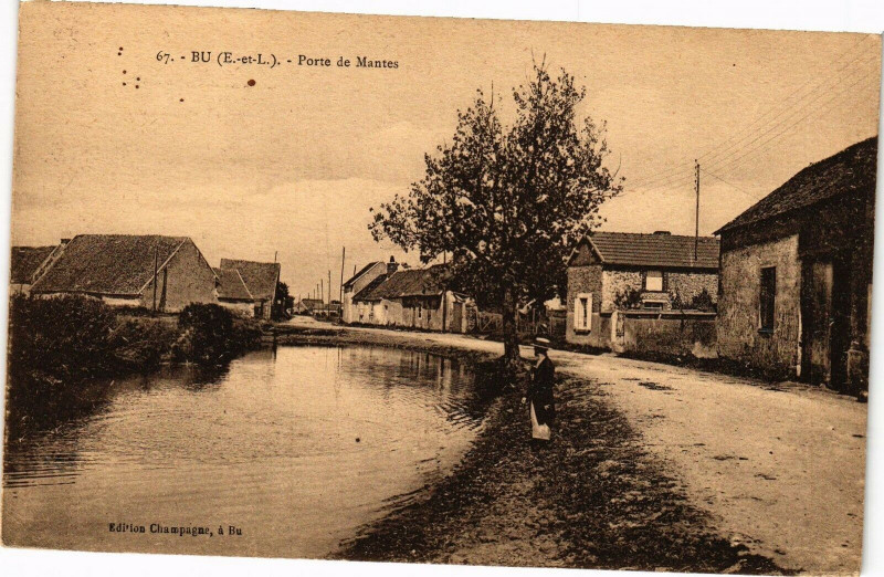 Carte postale ancienne Bu - Porte de Mantes à Bû