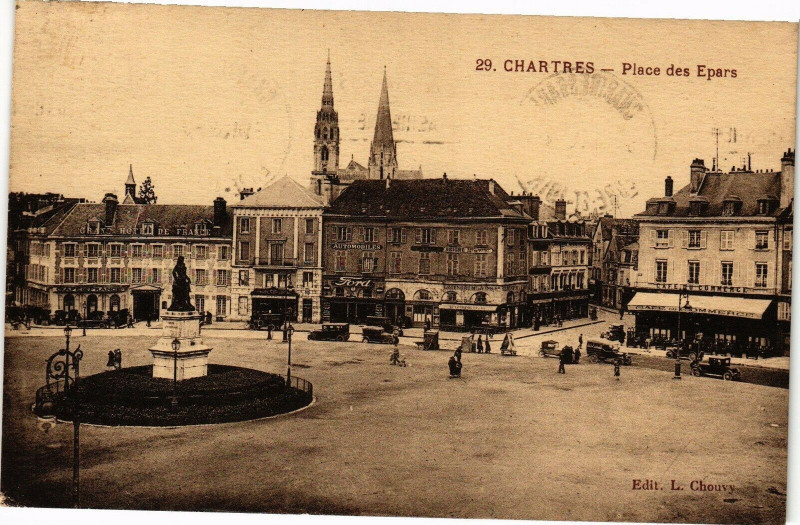 Carte postale ancienne Chartres - Place des Epars à Chartres