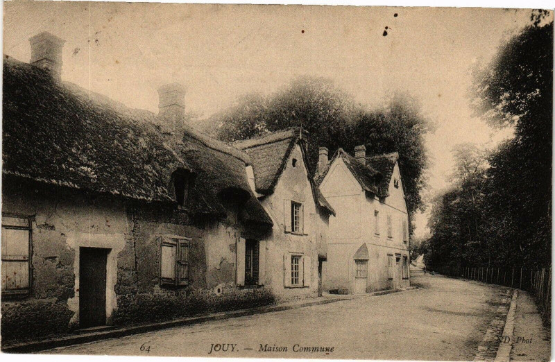 Carte postale ancienne Jouy-Maison Commune à Jouy