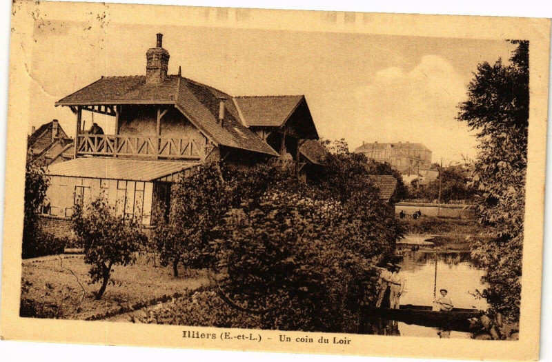 Carte postale ancienne Illiers-Un coin du Loir
