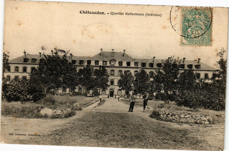 Carte postale ancienne Chateaudun-Quartier Kellermann à Châteaudun