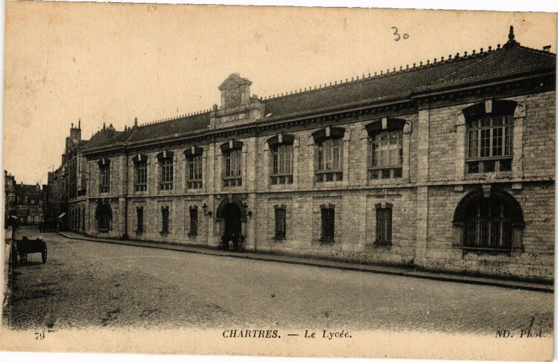 Carte postale ancienne Chartres - Le Lycée à Chartres