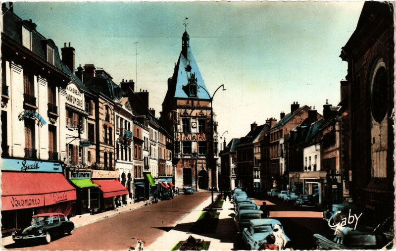 Carte postale ancienne Dreux - La Grande Rue à Dreux